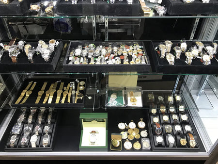 Miami Beach Antique Show: Exploring the Rolex Daytona Models & Variations!