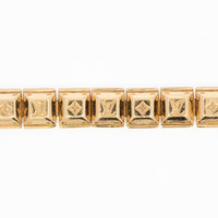 Louis Vuitton Bracelet - Elegant Luxury Accessory Gold Plated/Base Metal