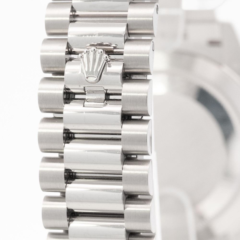 Rolex Day Date 40mm Plat 228236 B&P