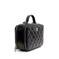 Chanel Black Double Zip Vanity Case Quilted Shiny Lambskin Small