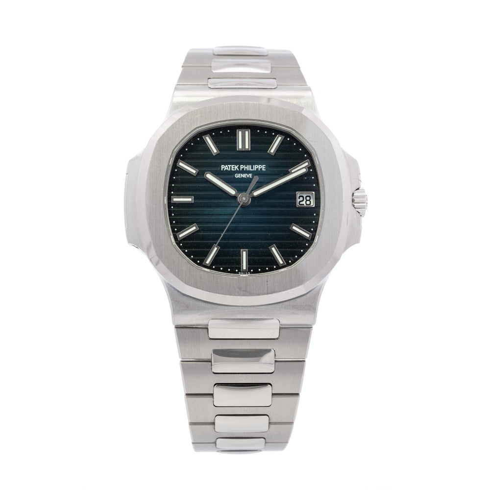 Patek Philippe Nautilus Blue Dial 18kw 5811/1G-001 B&P
