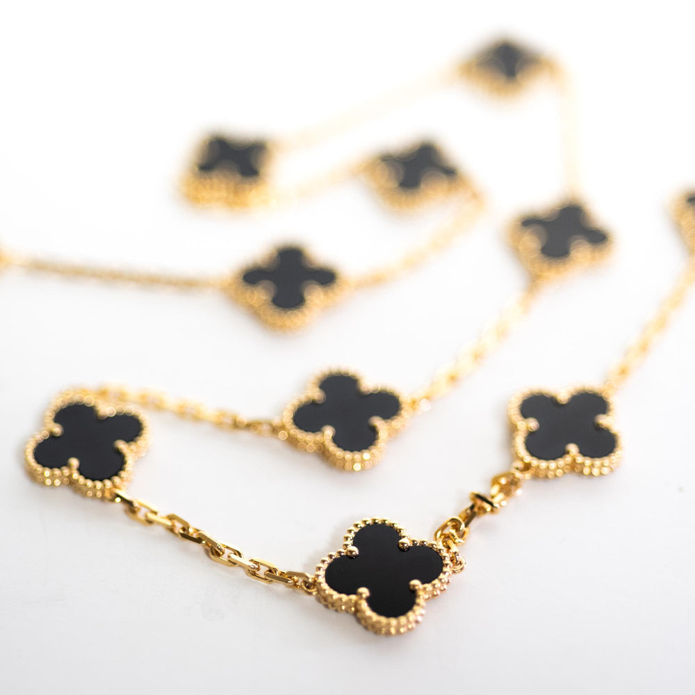 VCA 20 Motif Onyx 18ky Necklace