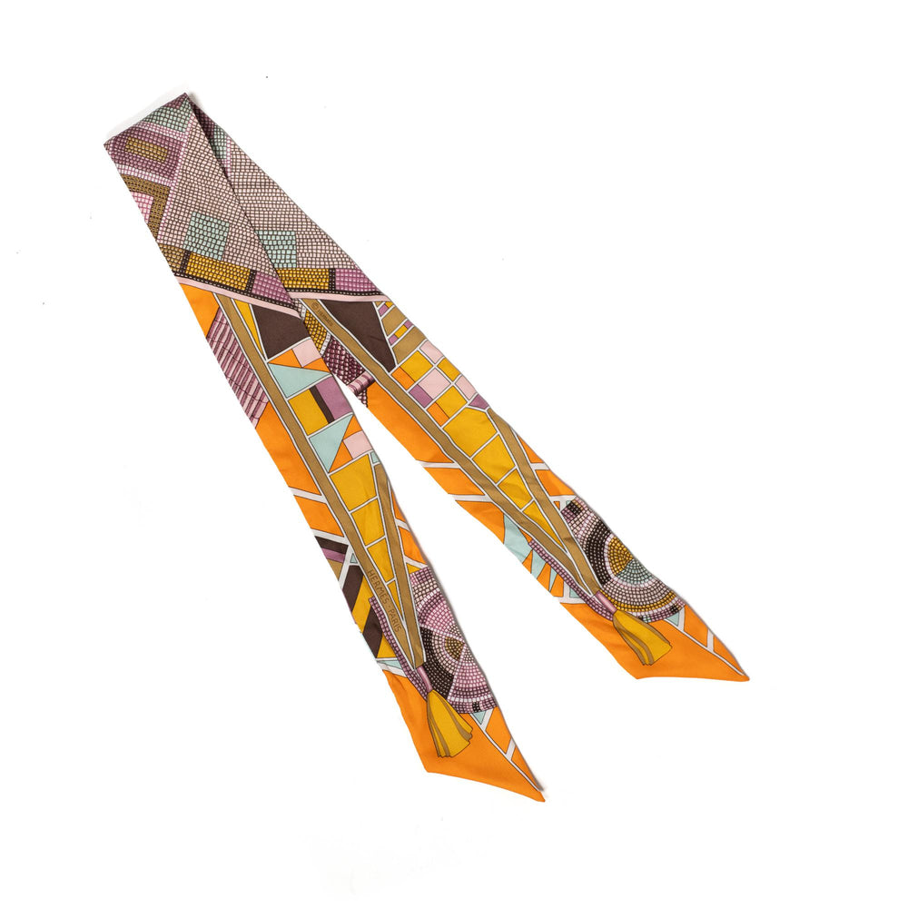 Hermes L'Art Indien des Plaines Silk Twilly Scarf