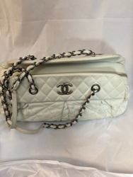 Chanel White Lambskin Shoulder Bag 3