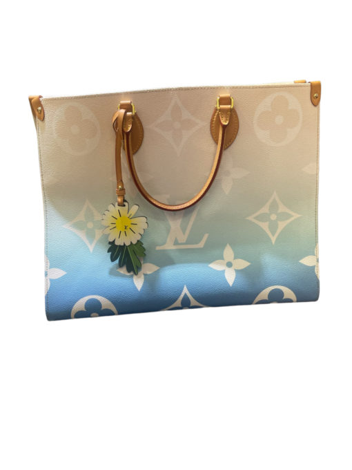 Louis Vuitton Monogram Giant 'By The Pool' OnTheGo 3