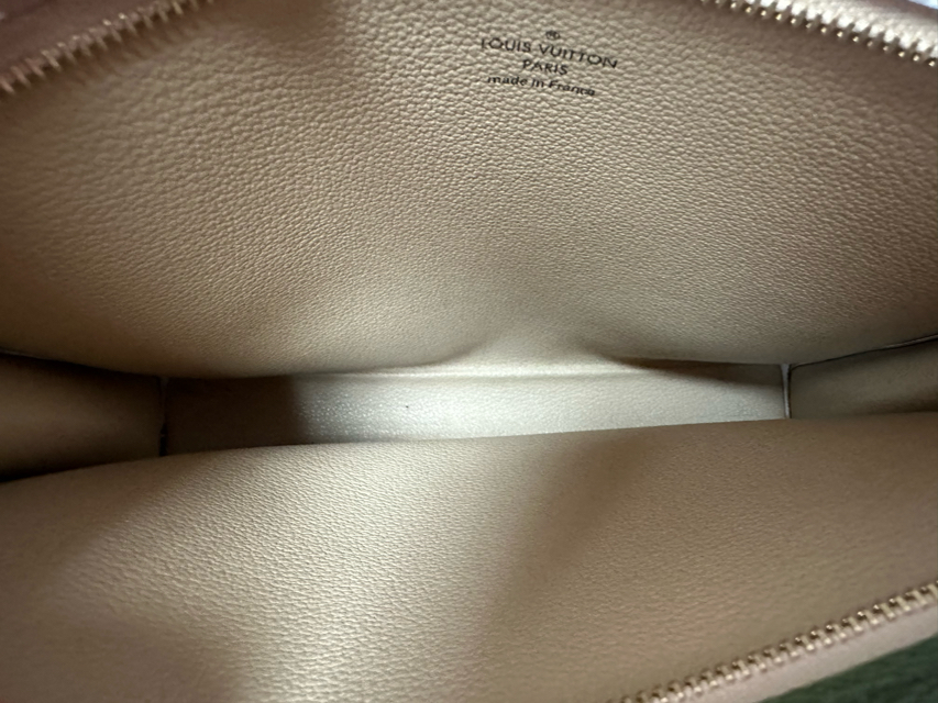 Louis Vuitton Giant Monogram Toiletry Pouch 26 Khaki/Green/White Limited Edition 8