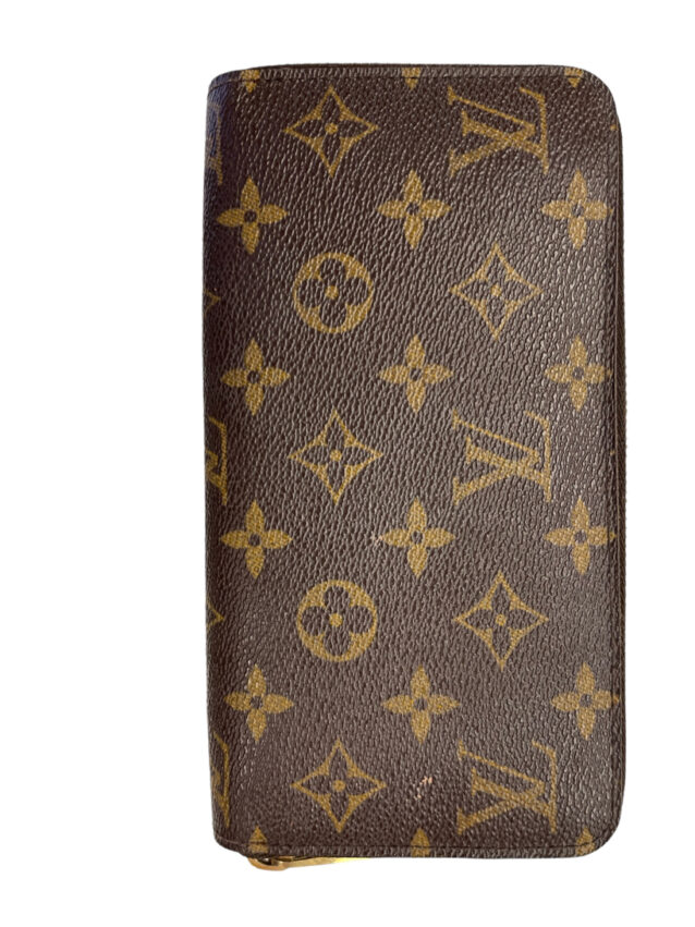 Louis Vuitton Zippy Wallet Monogram Retail $850 May 8, 2024