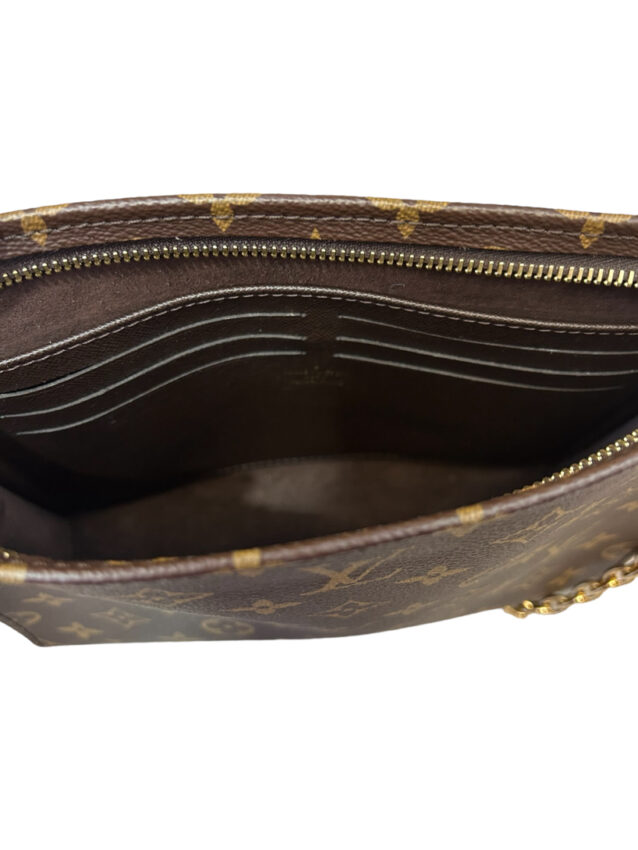 M81412 Toiletry Pouch On Chain Retail $1,760.00 May 14, 2024